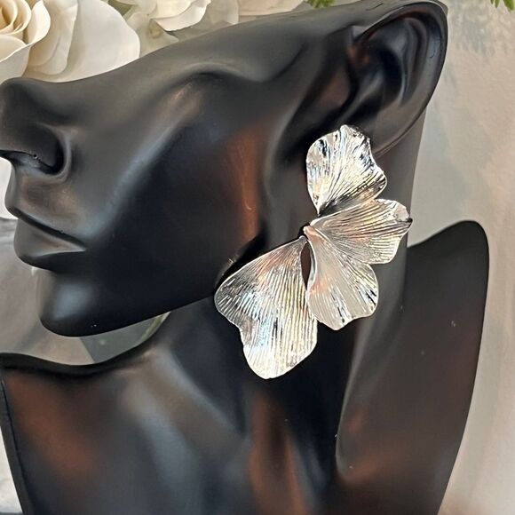 Silver Plated Ginkgo Statement Earrings-sculptural Floral design - Picture 1 of 11